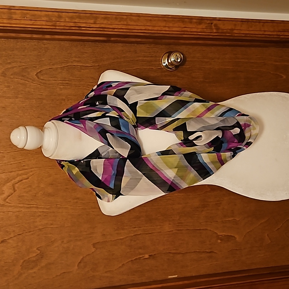 Scarf - Picture 3 of 6